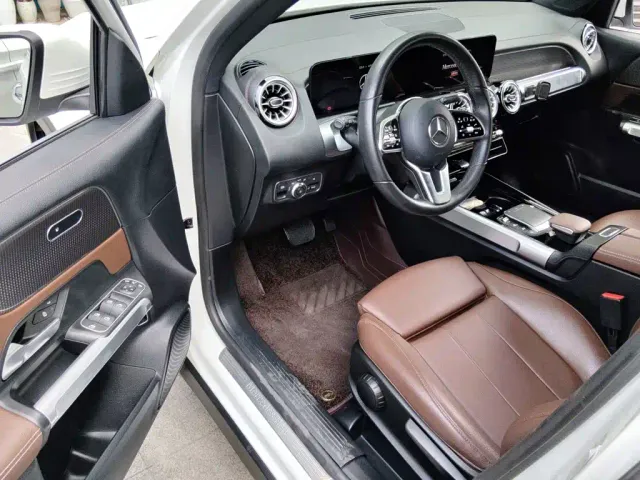 Mercedes-Benz GLB-Class — Фото автомобиля 13
