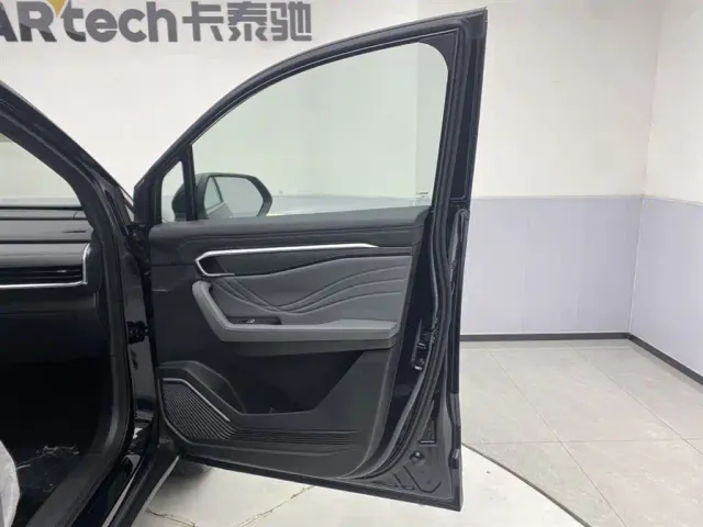 Geely Haoyue L — Фото автомобиля 25