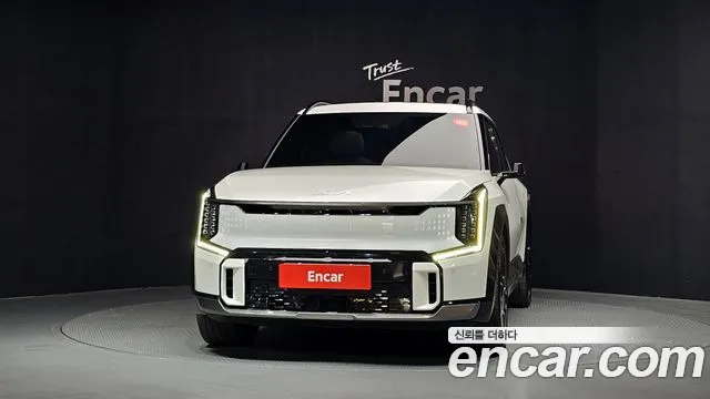 Kia EV9 — Фото автомобиля 3