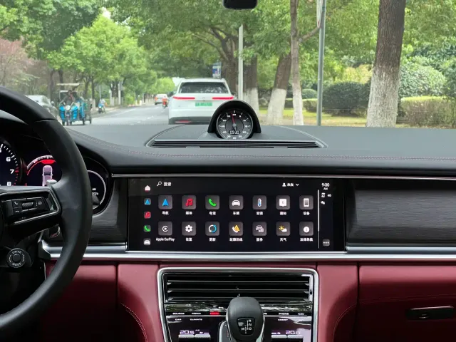 Porsche Panamera 2023 Panamera Executive Long Wheelbase Platinum Edition 2.9T — Фото автомобиля 13