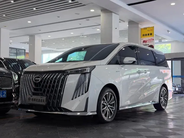 Фотография автомобиля — GAC Trumpchi M8
