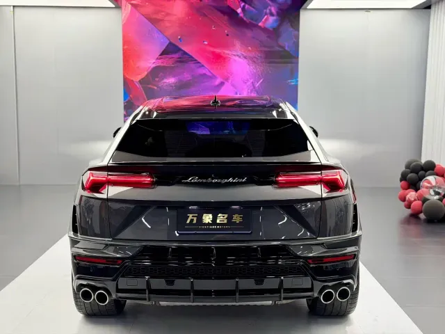 Lamborghini Urus — Фото автомобиля 16
