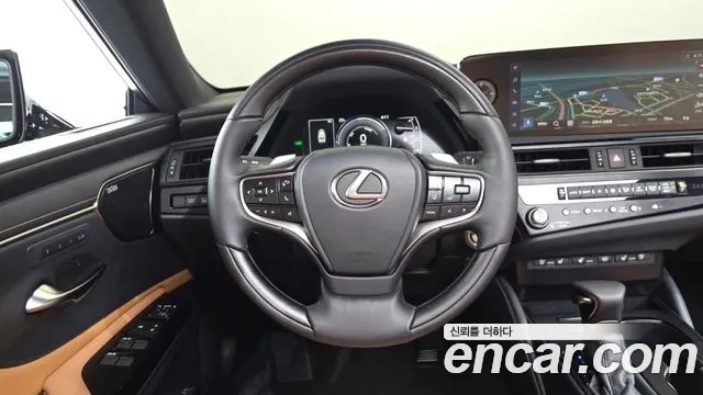 Lexus ES 7th Gen — Фото автомобиля 12
