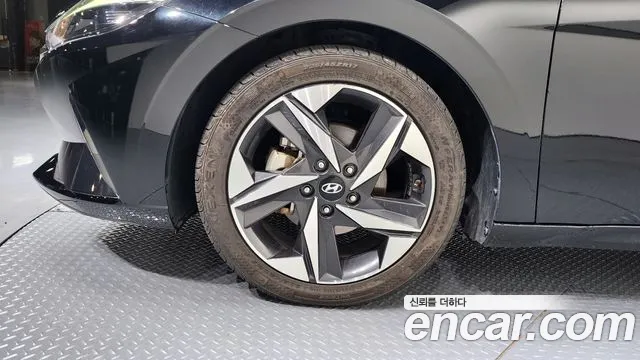 Hyundai AVANTE Avante (CN7) — Фото автомобиля 5