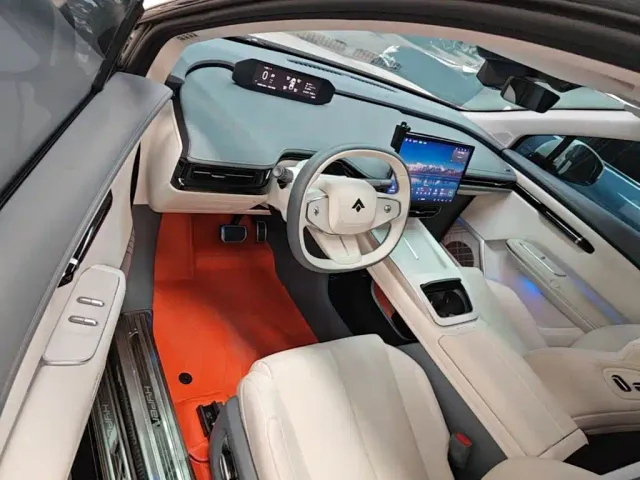 GAC Hyptec HT — Фото автомобиля 15