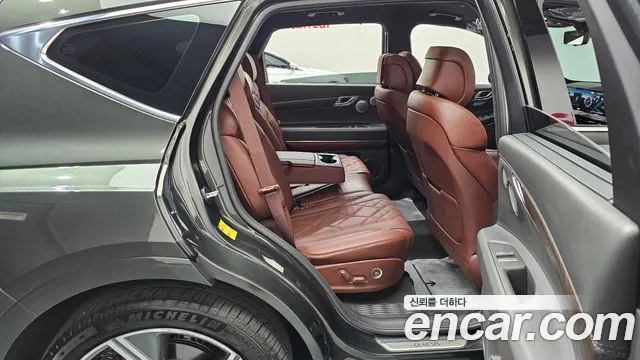 Genesis GV80 — Фото автомобиля 17