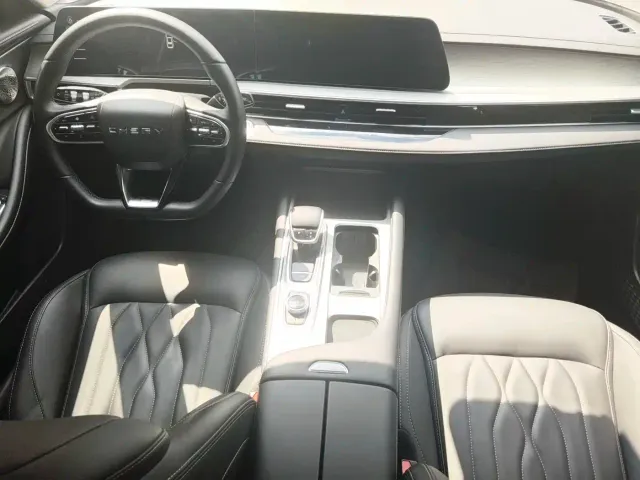 Chery Arrizo 8 — Фото автомобиля 7