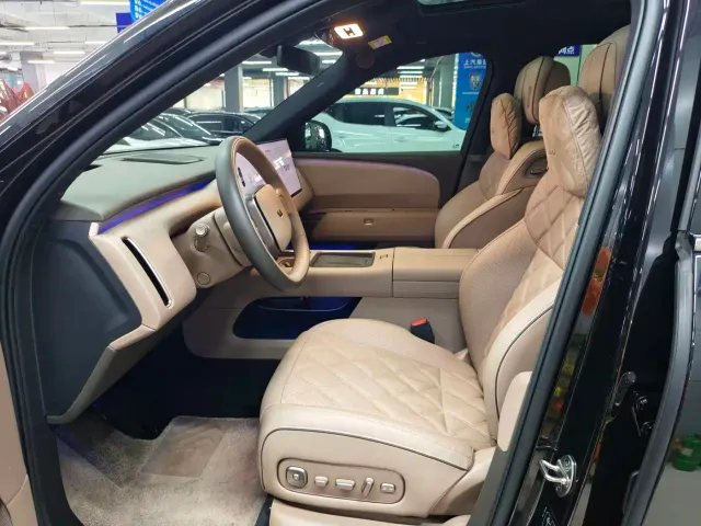 Li Auto L9 — Фото автомобиля 5