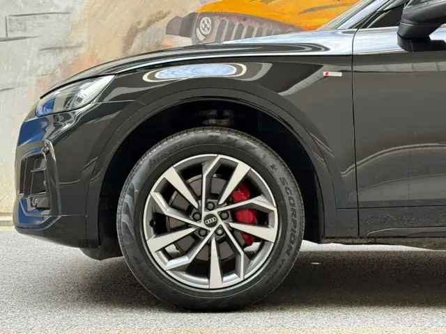 Audi Q5L — Фото автомобиля 6