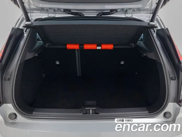 Volvo EX30 — Фото автомобиля 20