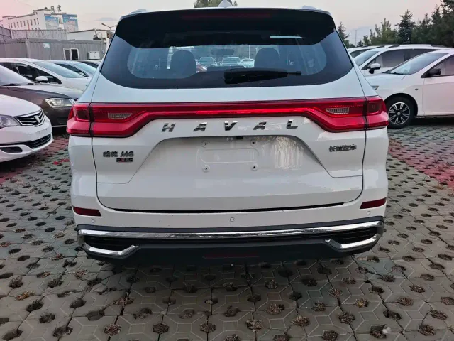 Haval M6 — Фото автомобиля 8