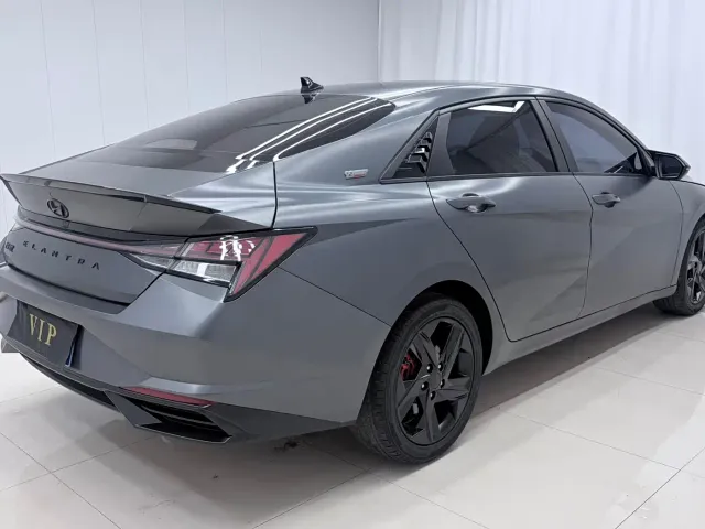 Hyundai Elantra — Фото автомобиля 6