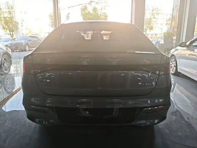 BYD Qin PLUS — Фото автомобиля 5