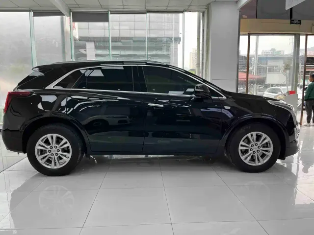 Cadillac XT5 — Фото автомобиля 7