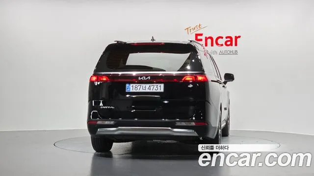 Kia Carnival Generation 4 — Фото автомобиля 3
