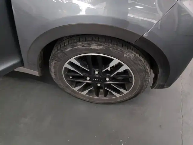 QQ New Energy Little Ant 2022 Facelift Sweet Edition Half Sugar NMC 30.6kWh 30kW 301km — Фото автомобиля 6