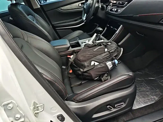 Changan CS75 — Фото автомобиля 24