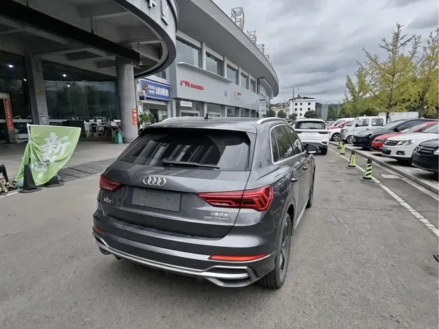 Audi Q3 — Фото автомобиля 9