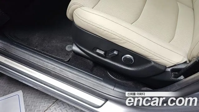Genesis GV70 2.5T Бензин 2WD — Фото автомобиля 28