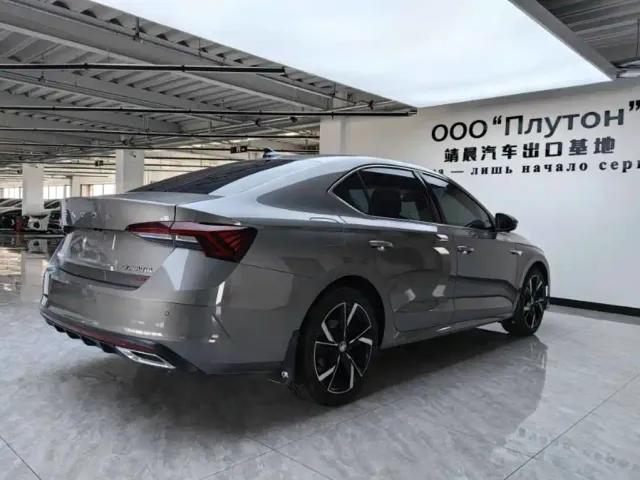 Škoda Octavia 2023 Facelift PRO TSI280 Premium Edition — Фото автомобиля 6