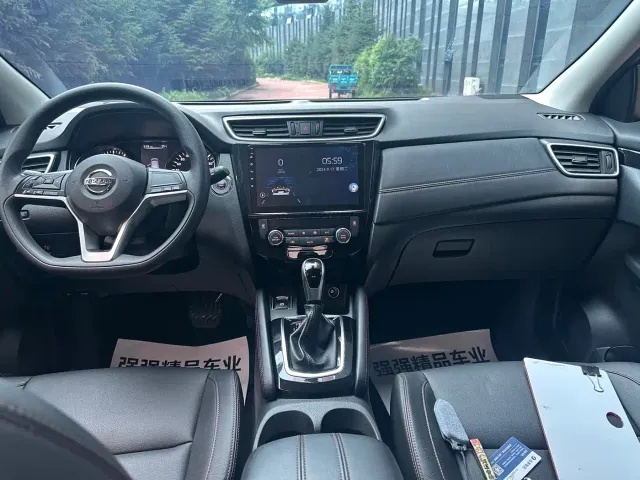 Nissan Qashqai — Фото автомобиля 12