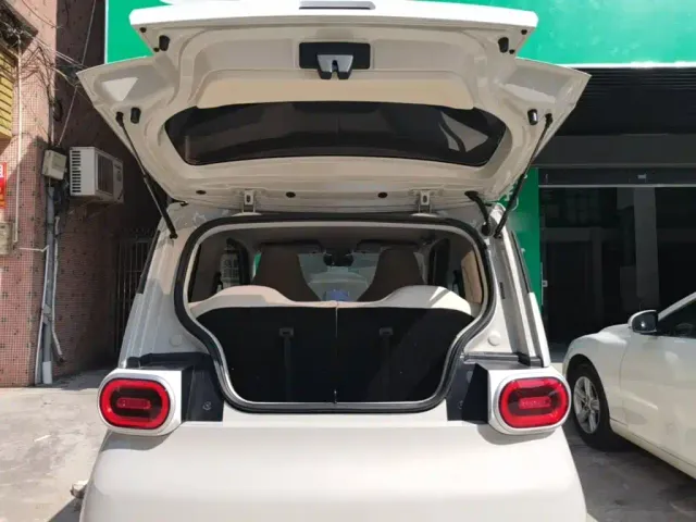 Wuling Hongguang Mini EV — Фото автомобиля 18