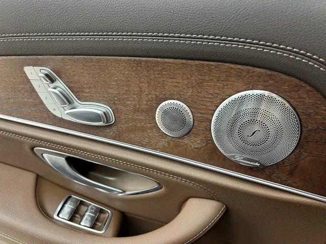 Mercedes-Benz E-Class — Фото автомобиля 15
