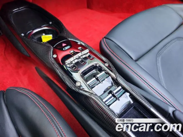 Ferrari 296 296 GTS — Фото автомобиля 10