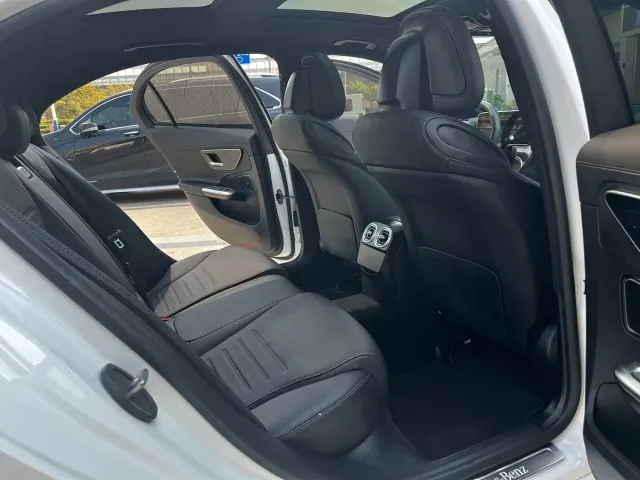 Mercedes-Benz C-Class — Фото автомобиля 16