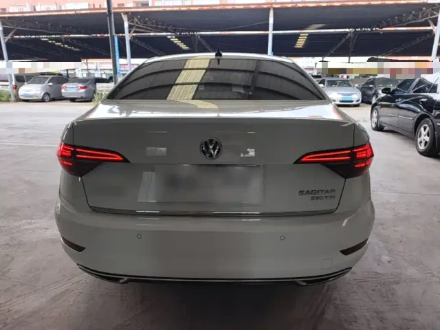 Volkswagen Sagitar — Фото автомобиля 5