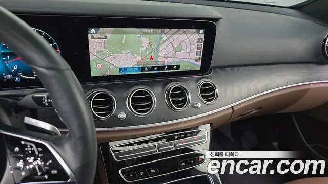 Mercedes-Benz E-Class W213 — Фото автомобиля 18