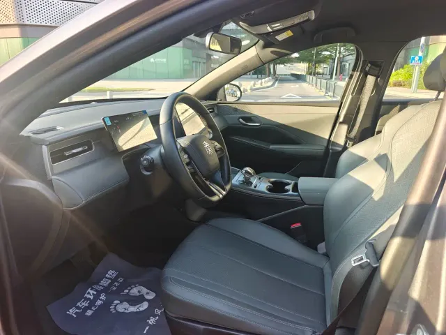BYD Qin PLUS — Фото автомобиля 8