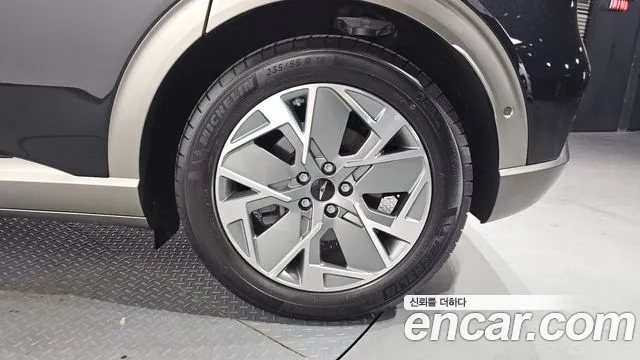 Genesis GV60 — Фото автомобиля 20
