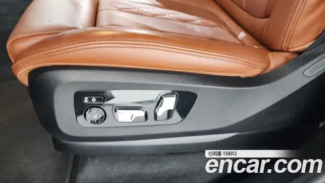 BMW X7 — Фото автомобиля 24