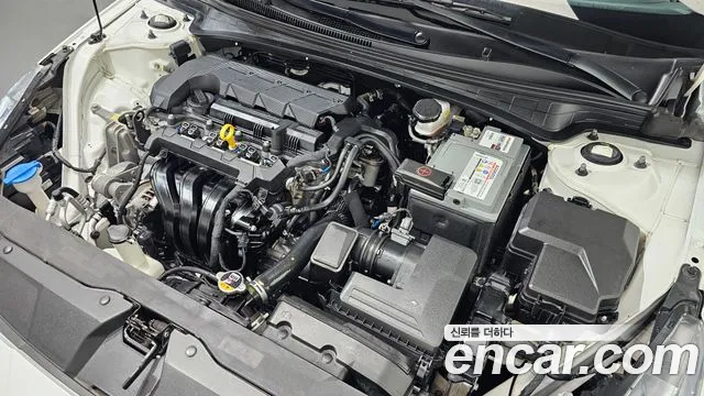 Hyundai AVANTE Avante (CN7) — Фото автомобиля 6