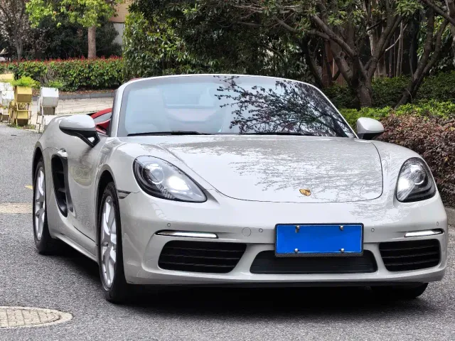 Porsche 718 — Фото автомобиля 3
