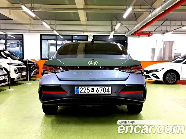 Hyundai Avante — Фото автомобиля 4