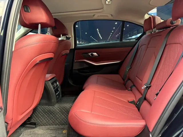 BMW 3 Series — Фото автомобиля 13