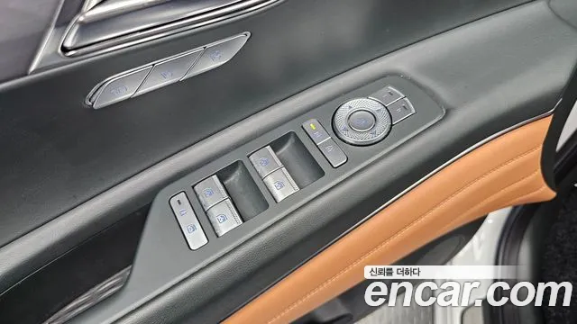 Genesis GV80 — Фото автомобиля 27