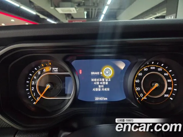 Jeep Wrangler JL — Фото автомобиля 9