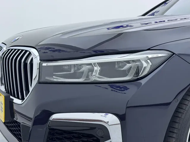 BMW 7 Series — Фото автомобиля 17