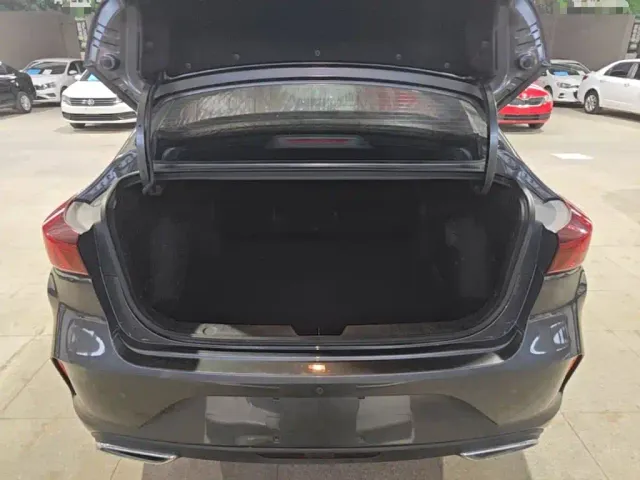 Changan Eado — Фото автомобиля 18