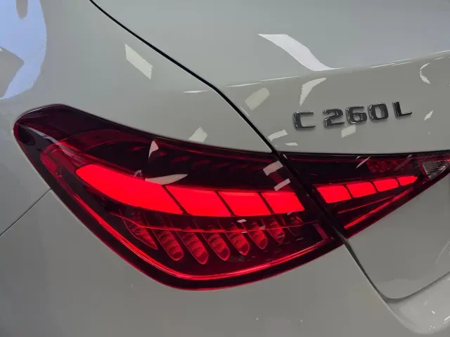 Mercedes-Benz C-Class — Фото автомобиля 14