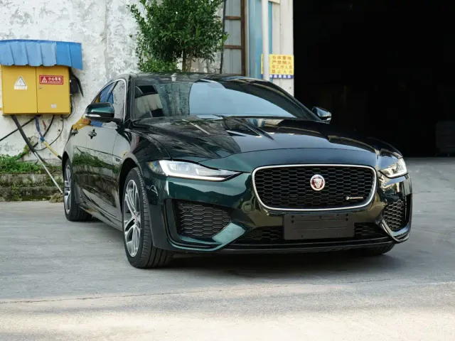 Jaguar XEL — Фото автомобиля 3