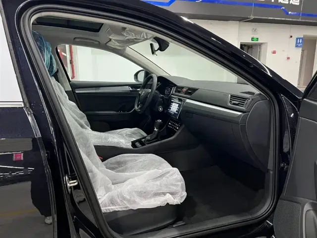 Skoda Superb — Фото автомобиля 17