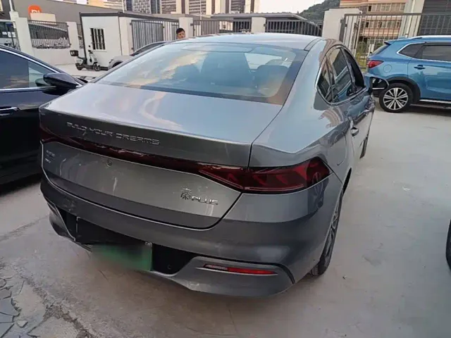 BYD Qin PLUS — Фото автомобиля 6