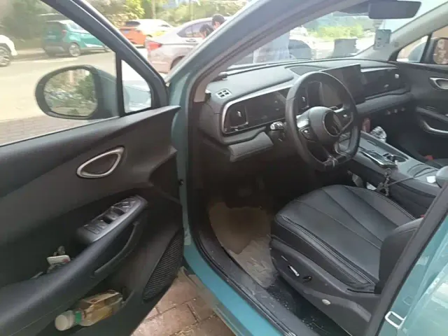 BYD Sealion 05 EV — Фото автомобиля 15