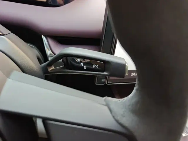 Xiaomi SU7 — Фото автомобиля 15
