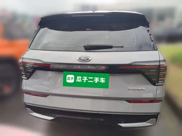 Ford Edge — Фото автомобиля 7