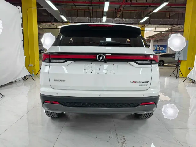 Changan CS35 Plus — Фото автомобиля 7